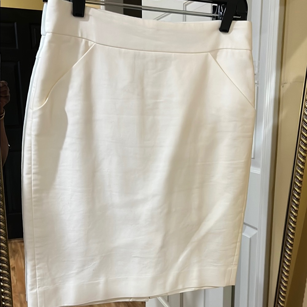 Elegant Off White Women's Skirt